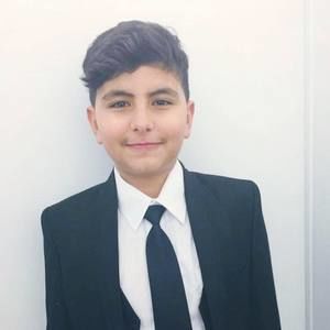 Meet your Posher, Omar